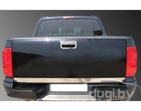 Хром накладка на нижнюю кромку крышки багажника (нерж.) для Amarok Хром накладка на нижнюю кромку крышки багажника (нерж.) для Amarok